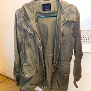 Green utility jacket with pockets love tree